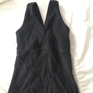 Lululemon Black tank top size 4